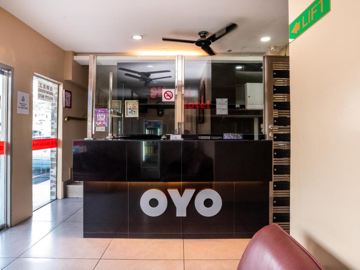 Oyo 1010 Skudai Hotel Exterior photo